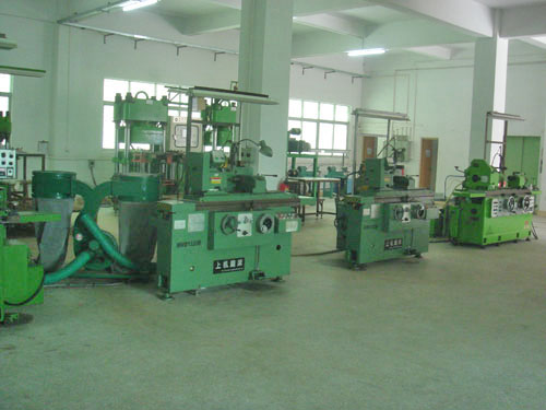 國(guó)產(chǎn)研磨機(jī)